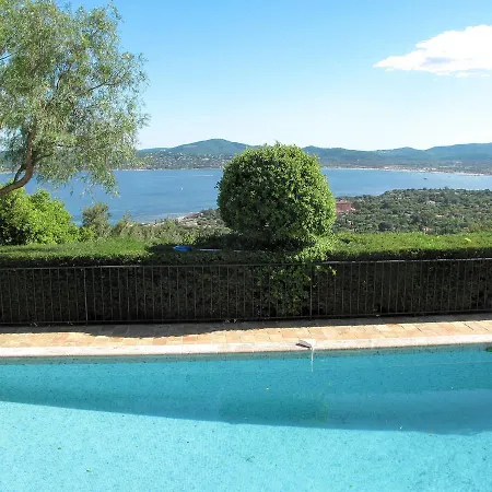 ;villa Lou Amiradou 135s Holiday home Grimaud
